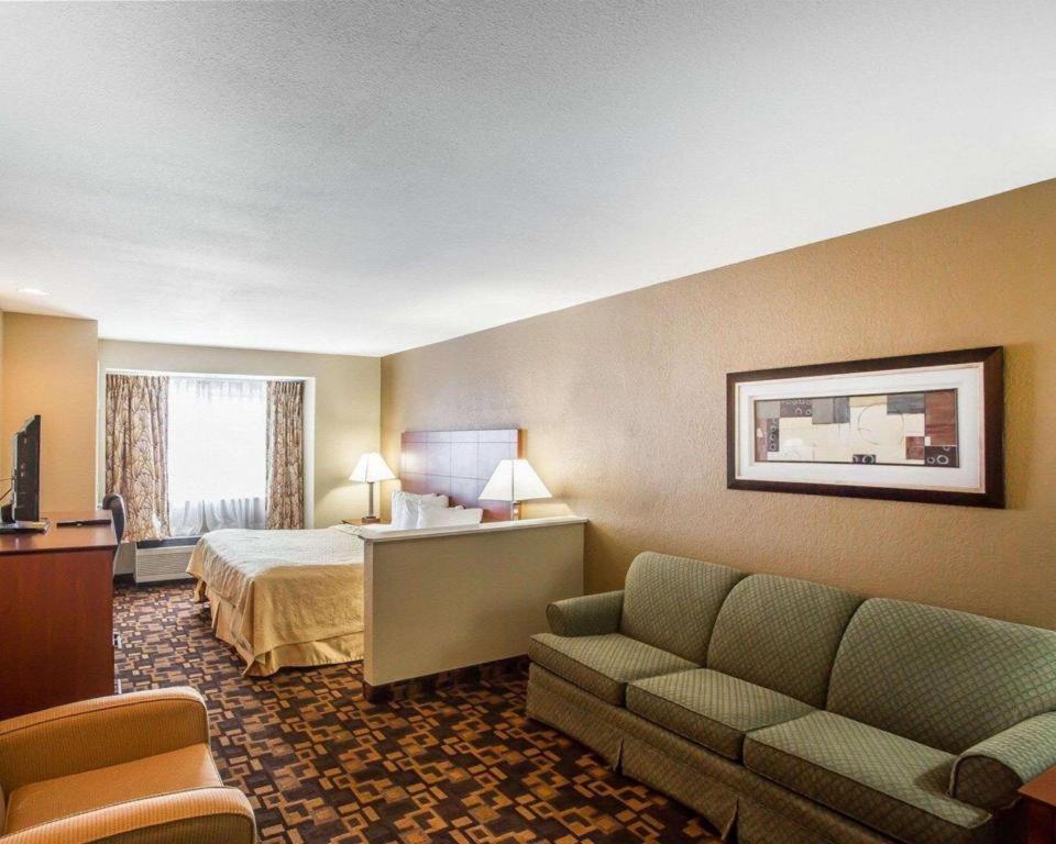 Quality Inn & Suites Mount Juliet Exterior foto